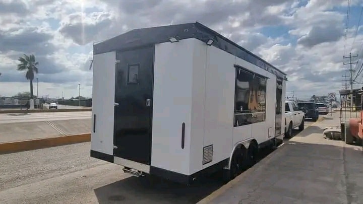 Food trailer model 2023